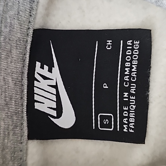 NWOT Light Grey Nike Hoodie/Pullover Sweatshirt, Size Small - Picture 5 of 9